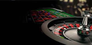 Bettwa ကတ်ဂိမ်း Live Dealer စားပွဲ — Baccarat နှင့် Blackjack ထိုင်ခုံများ
